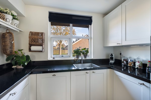 Bernhardstraat 1, Heinenoord-30.jpg